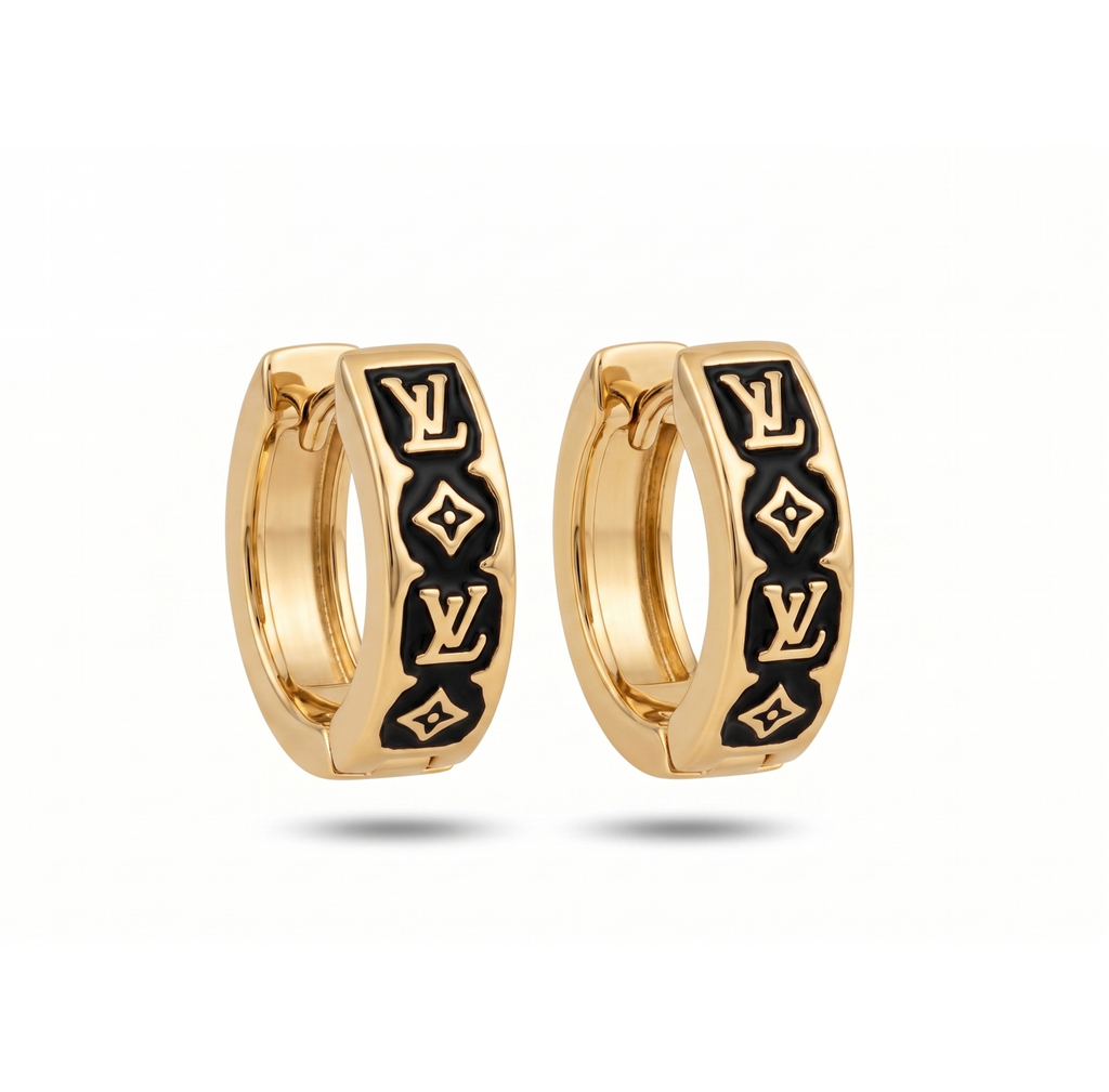 ARETES LV BAÑO DE ORO 18K
